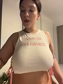 ClaraPasssion Show in webcam