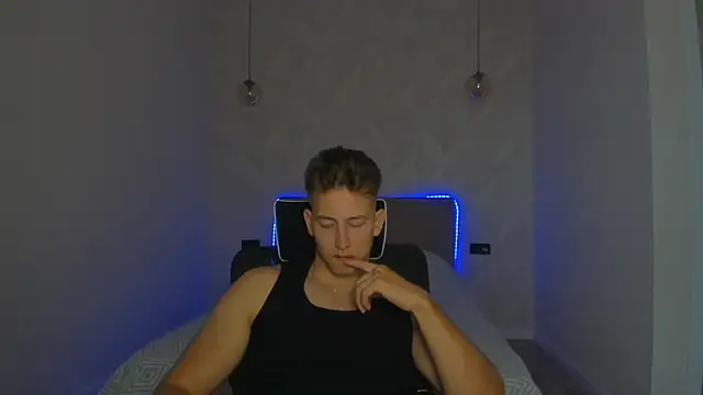 find0m_master Show Webcam