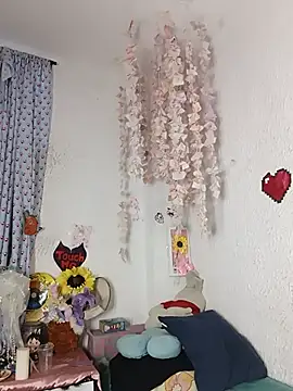 Kuutar's Live XXX Chat