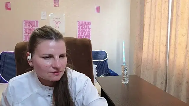 צ'אט XXX בשידור חי של Mirabelle_Velvet