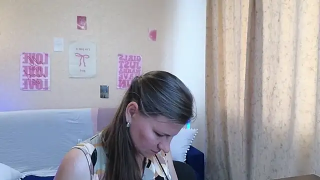 Mirabelle_Velvet's Live XXX Chat