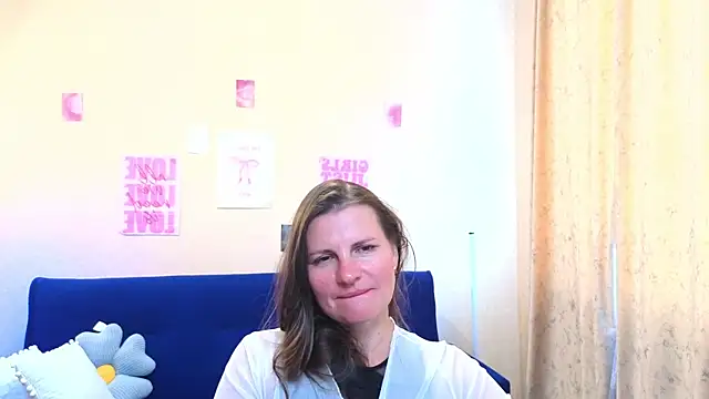 Mirabelle_Velvet Adlı Modelin Canlı XXX Sohbeti