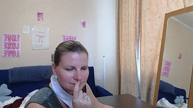 Mirabelle_Velvet's Live XXX Chat