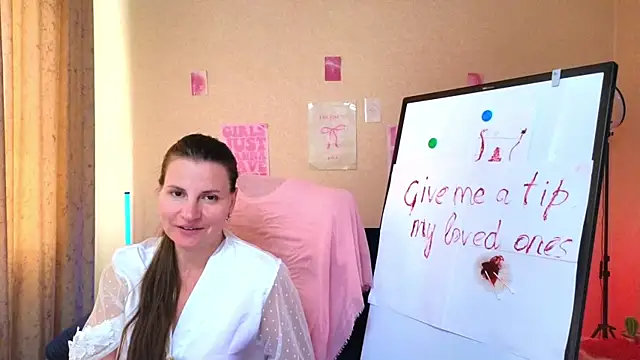 צ'אט XXX בשידור חי של Mirabelle_Velvet