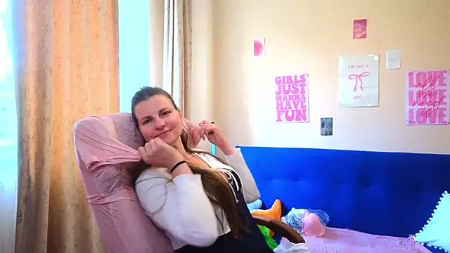 Chatroom XXX en direct de Mirabelle_Velvet