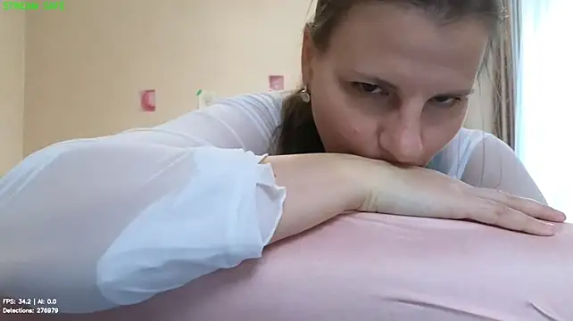 Mirabelle_Velvet's Live XXX Chat