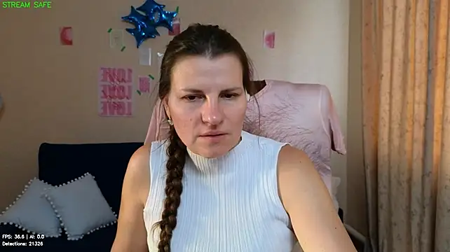 Živý XXX chat Mirabelle_Velvet