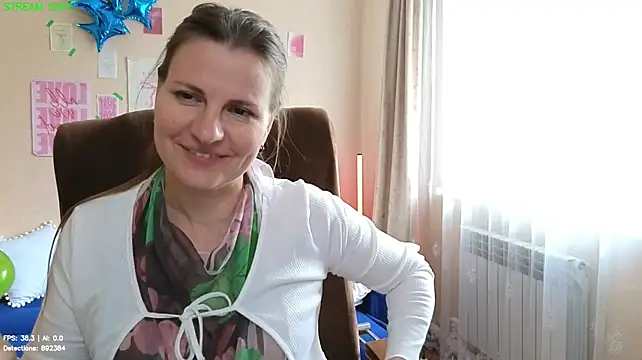 XXX chat uživo modela Mirabelle_Velvet