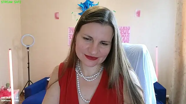 Chat XXX en directo de Mirabelle_Velvet