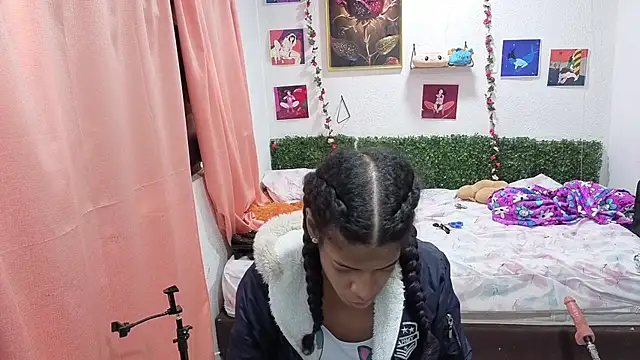 thianahorny's Webcam Show