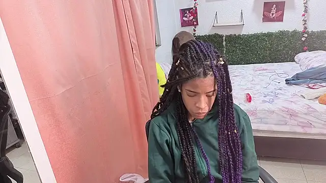 thianahorny webcam show