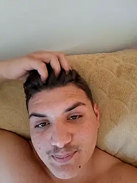 Denis_dns2024's Webcam Show