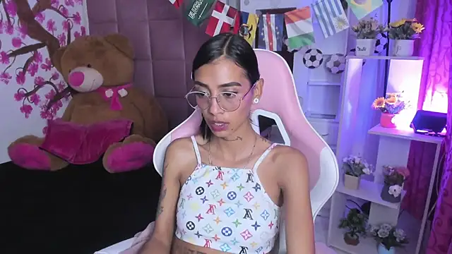 KarlaSlutSkinny__'s Live XXX Chat