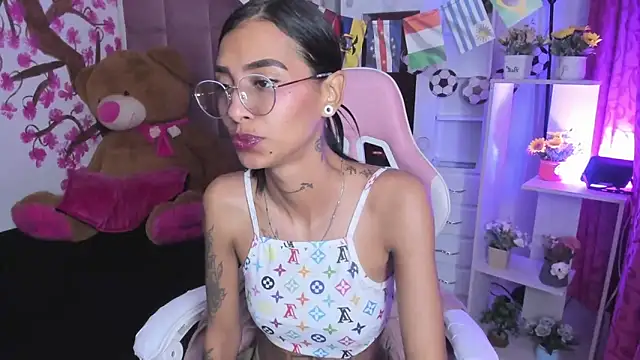دردشة KarlaSlutSkinny__ الجنسية المباشرة
