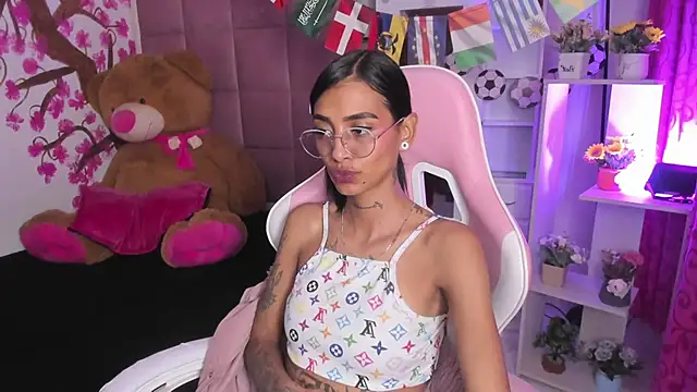 KarlaSlutSkinny__'s Live XXX Chat