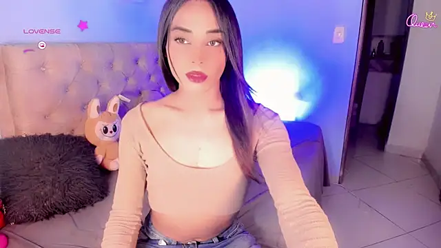 Show modela SWEETT_KYLIE na web-kameri