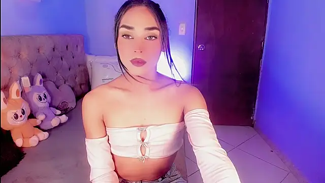 SWEETT_KYLIE Show in webcam
