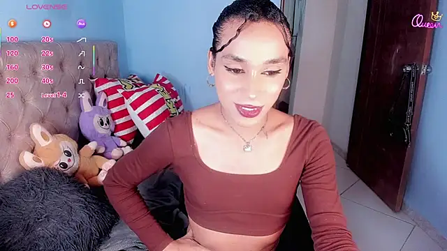 SWEETT_KYLIE Show in webcam