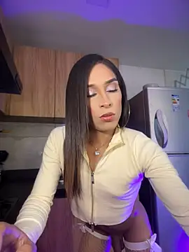 Show modela SWEETT_KYLIE na web-kameri