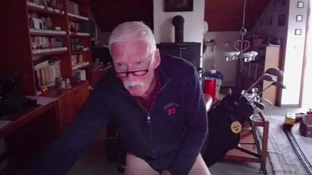 super-snoopy's Webcam Show