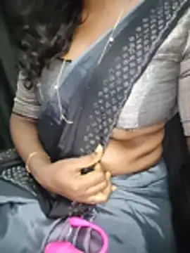 Tamilmallu-duskygirl03's Live XXX Chat