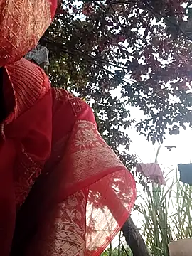 Co_punam's Webcam Show