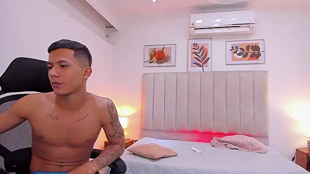 Couple_HotW Chat XXX in diretta