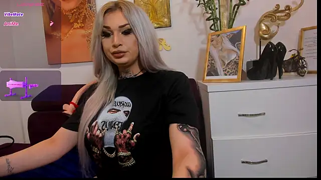 AlenaRios Show in webcam