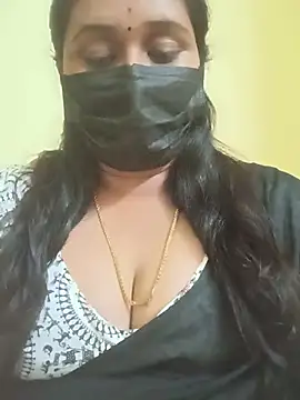 tamil_nivedha webkamerás műsora