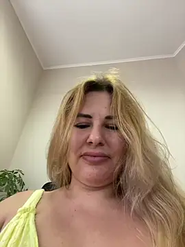 Chat +18 de Passion-Blondy ao vivo