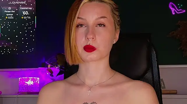 XXX chat uživo modela ClaireMathis