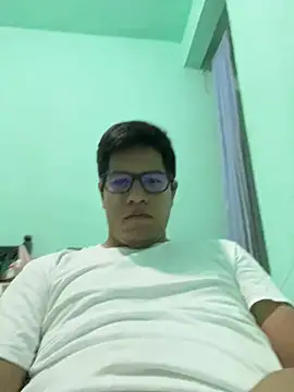 Lukein23 Webcam Show