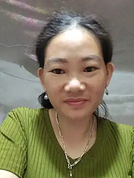 gio-thu লাইভ চ্যাট রুম