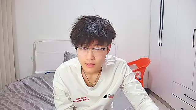 Pokazy przed kamerką – KK-cuteboy