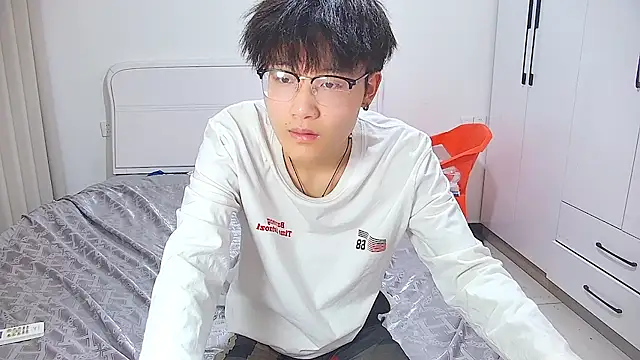 KK-cuteboy 网络视讯表演