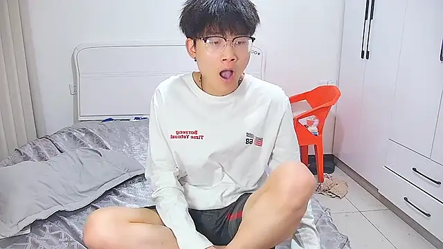 KK-cuteboy webkamerás műsora