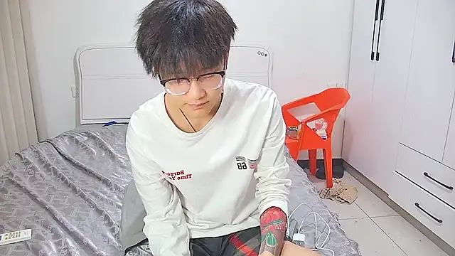 KK-cuteboy webkamerás műsora