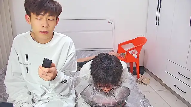 KK-cuteboy 在線直播表演