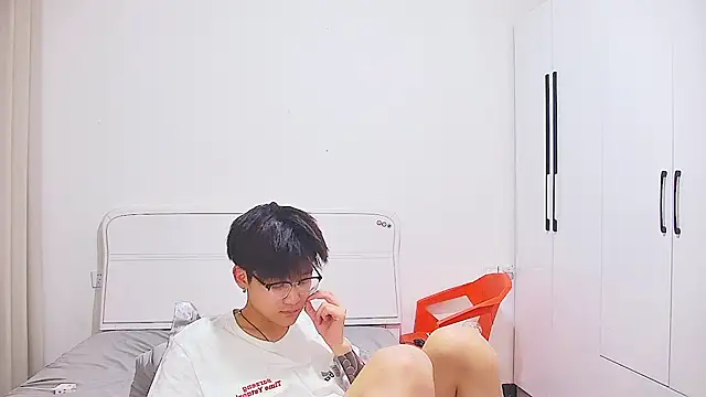 KK-cuteboy webkamerás műsora