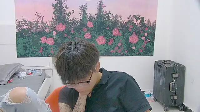Pertunjukan Kamera Web KK-cuteboy