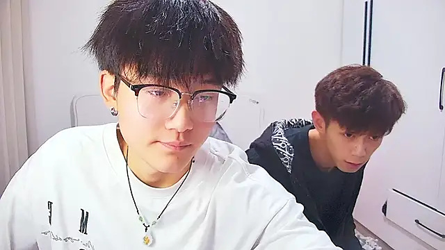 KK-cuteboy 在線直播表演