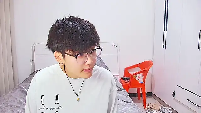 KK-cuteboyのウェブカメラショー