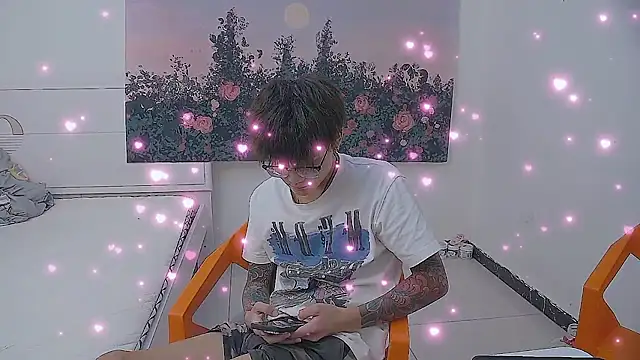 KK-cuteboy Show Webcam