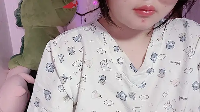 MiniSize_vn Adlı Modelin Canlı Sohbet Odası