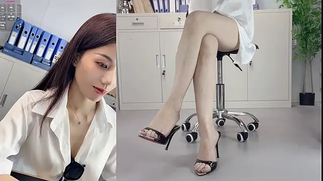 Lynnalltop-165-KeKe's Webcam Show
