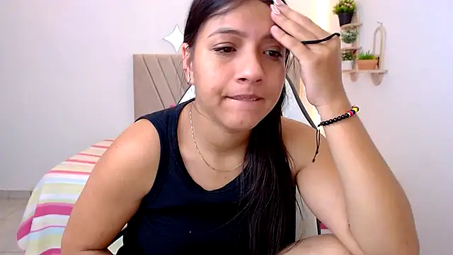zara_cute Adlı Modelin Canlı Sohbet Odası