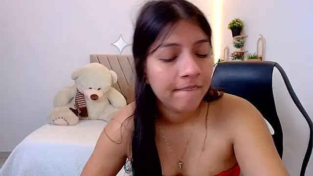 zara_cute's Live XXX Chat