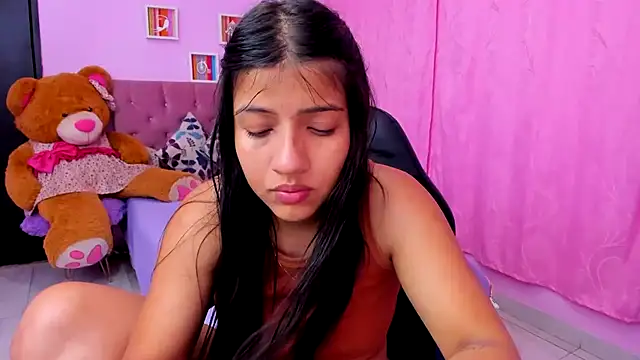 zara_cute – Naživo XXX chat