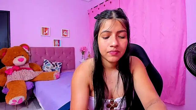 Chat XXX ao vivo de zara_cute