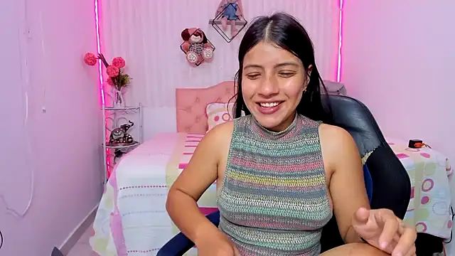 zara_cute's Live XXX Chat